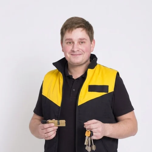 Мастер по замкам в Томске